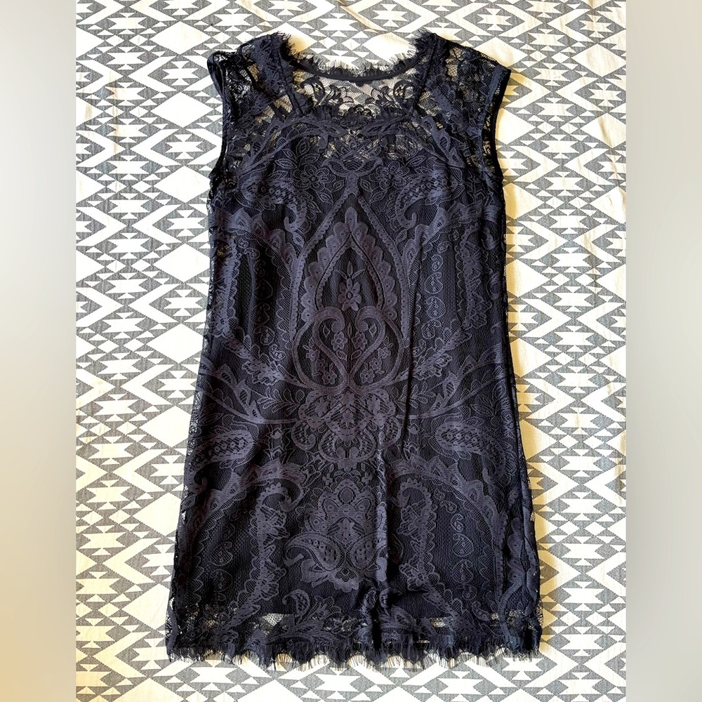 Nicole Miller Artelier Dark Navy Lace Dress with slip size Medium